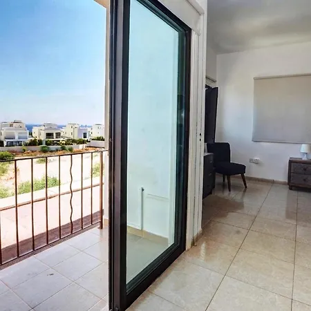 Georgiana Protaras